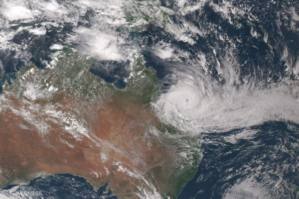 El potente ciclón Debbie barre la costa noreste de Australia&nbsp;&nbsp;