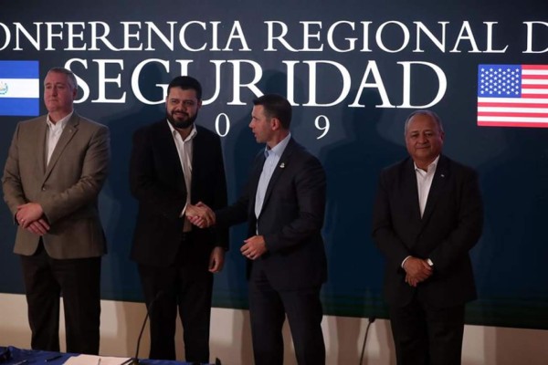 La migración irregular de centroamericanos cae un 86% y la mexicana se mantiene