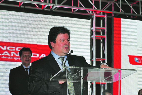 Bancatlán oficializa su llegada a El Salvador