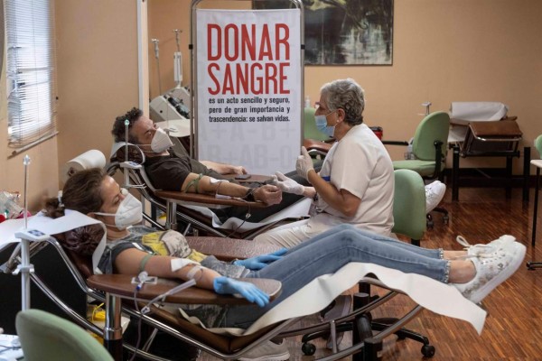 Los vacunados contra la covid-19 sí pueden donar sangre