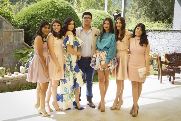 Fraternidad estudiantil de seniors de la Macris School