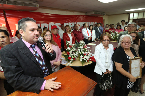 Liberales piden someter el partido a una reingeniería