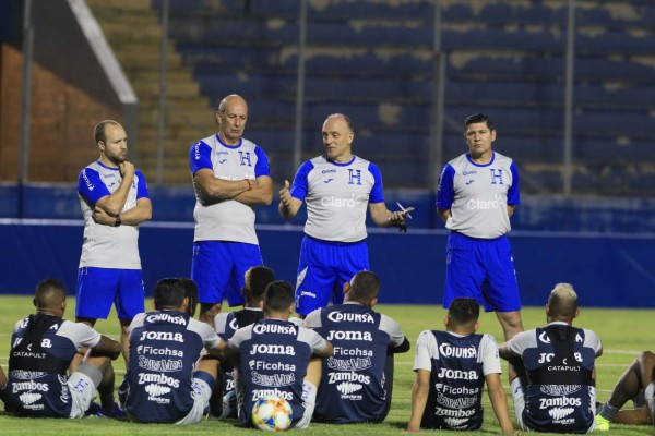 Fabián Coito presenta lista para microciclo previo a la Liga de Naciones