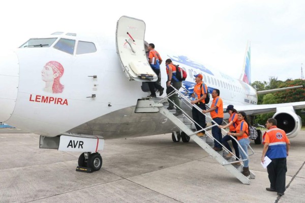 Honduras entrega ayuda humanitaria a Cuba