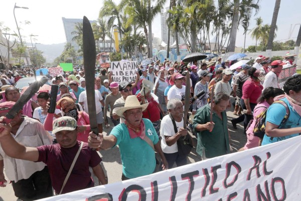 Difunden supuesto video del secuestro de los 43 estudiantes mexicanos