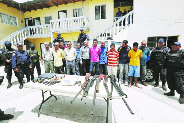 Capturan a 15 presuntos integrantes de la banda de 'Los Montes” en Marale
