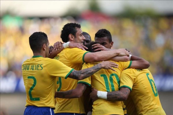 Brasil se acerca a España y Alemania en vísperas del Mundial