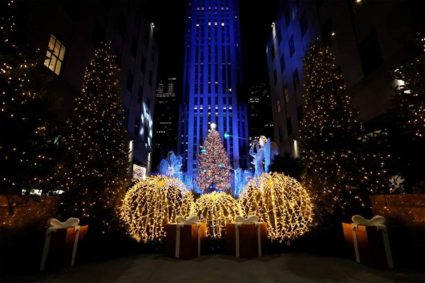 ¡Hermoso! Nueva York inaugura la época navideña con el encendido del árbol de Rockefeller