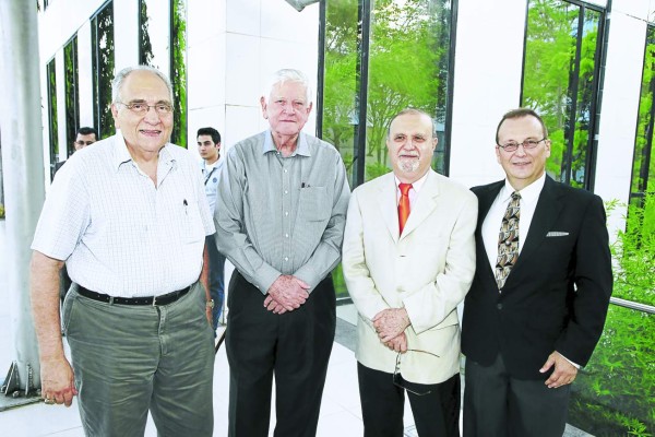 Banco del País honra a Elena Larios