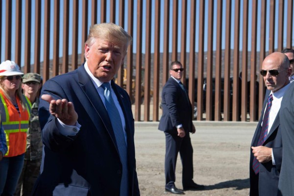 Trump advierte a inmigrantes: Se acabó el asilo falso