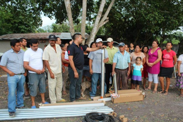 Al fin tienen agua vecinos en Villanueva