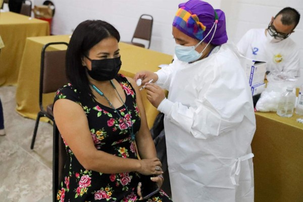 Honduras recibirá el jueves 100,000 vacunas anticovid donadas por España