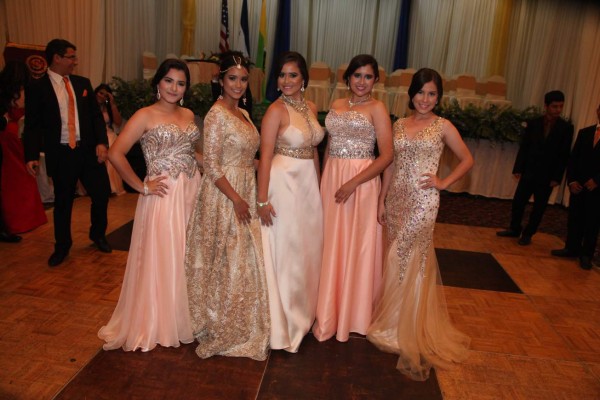 Graduación de la escuela New Horizon