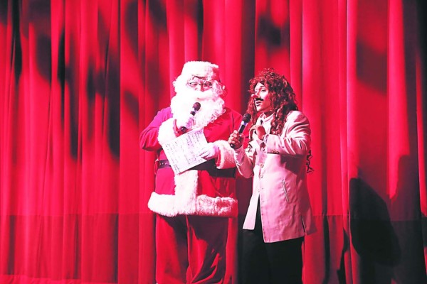 Derroche de Navidad en la Escuela Bilingüe Del Valle con su 'Talent Show”