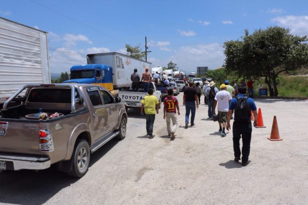 Protestantes dejan libre carretera en Ocotepeque
