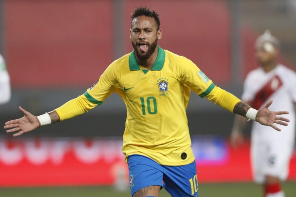 Video: Neymar hace historia con hat-trick en triunfo polémico de Brasil frente a Perú