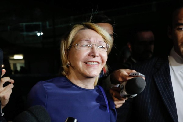 Exfiscal venezolana denunciará a Maduro en Brasil