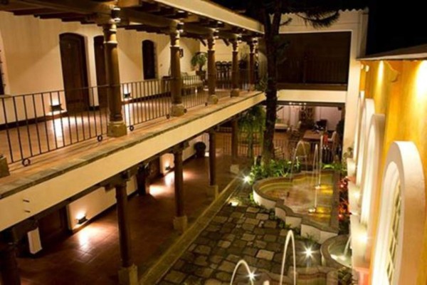 Aviones, mansiones y joyas: Los lujos de Otto Pérez y Baldetti