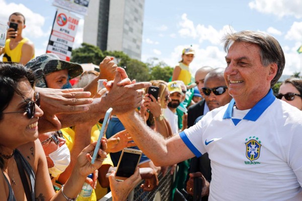 Bolsonaro se somete a un segundo examen de coronavirus