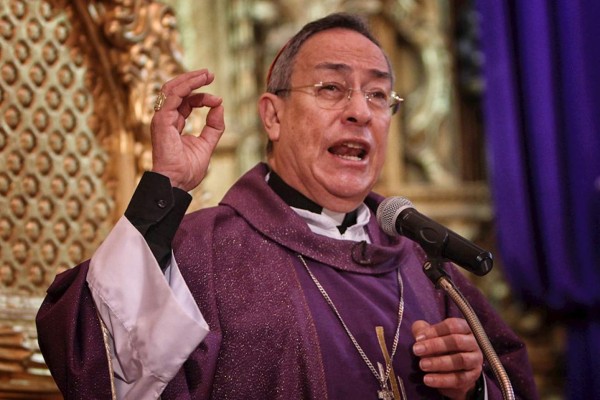 El desplazamiento es una de las mayores 'tragedias humanas', dice cardenal hondureño