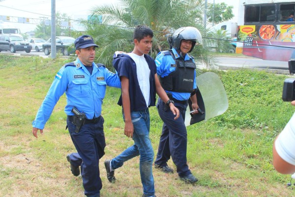 Batalla campal desata cierre temporal del JTR y el Intae