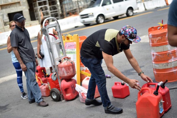 Crisis se agudiza en Puerto Rico, se queda sin alimentos y combustible