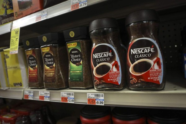 Nestlé paga 7.000 millones de dólares para vender productos Starbucks
