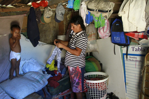 Madre e hijo hondureño se reencuentran 13 años después