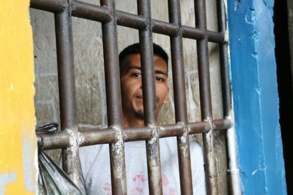 Lo meten preso por robarse una menor en Honduras