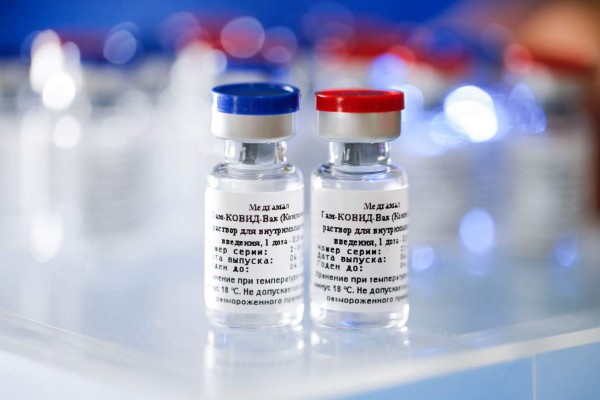 TOPSHOT - This handout picture taken on August 6, 2020 and provided by the Russian Direct Investment Fund shows the vaccine against the coronavirus disease, developed by the Gamaleya Research Institute of Epidemiology and Microbiology. (Photo by Handout / Russian Direct Investment Fund / AFP) / RESTRICTED TO EDITORIAL USE - MANDATORY CREDIT 'AFP PHOTO / Russian Direct Investment Fund / Handout ' - NO MARKETING - NO ADVERTISING CAMPAIGNS - DISTRIBUTED AS A SERVICE TO CLIENTS