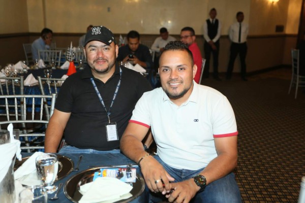 Grupo Opsa festeja a los padres