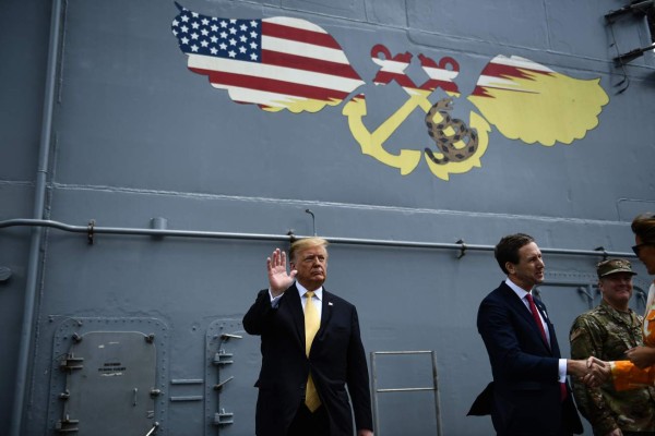 Casa Blanca pidió ocultar barco 'USS McCain' para que Trump no lo viese