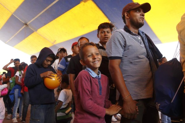 Migrantes, con dudas de cuál será su destino tras finalización de caravana