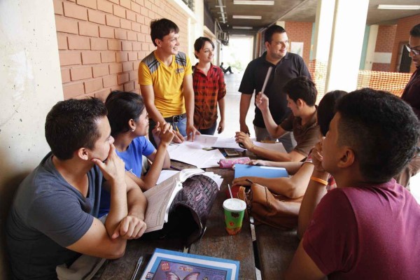 Herrera: 'Usan el campus como campo de batalla ideológico”