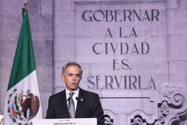 Publican la primera Constitución de la Ciudad de México