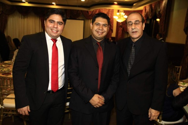 En cena fraternal Diunsa premia a su personal