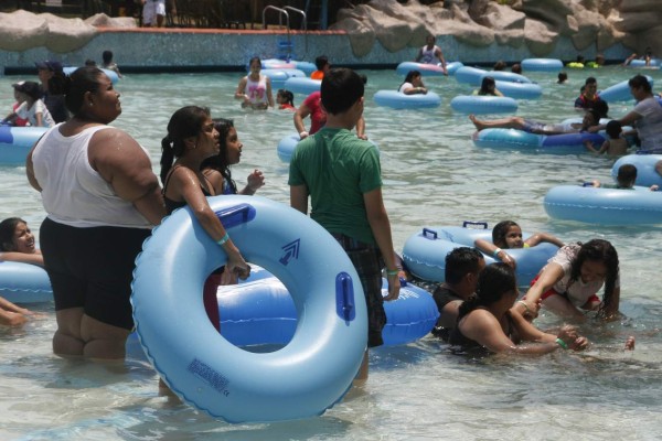 En balnearios le hacen frente a los 39 grados