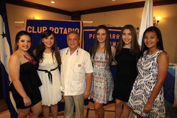 Club Interact es juramentado