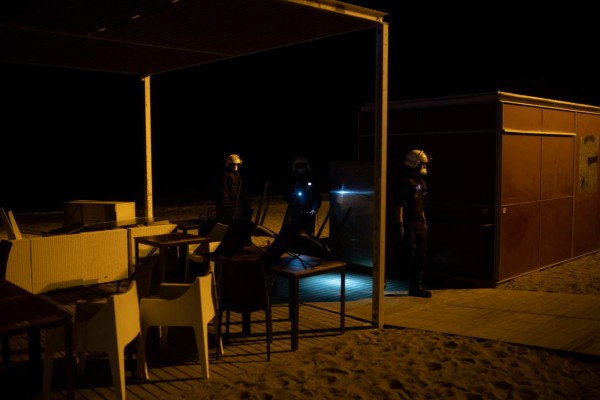 Detienen a mujer por cortarle el pene a hombre que intentó violarla