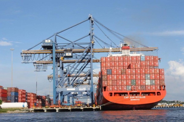 Recortan a 2.3% proyección de crecimiento del PIB de Chile