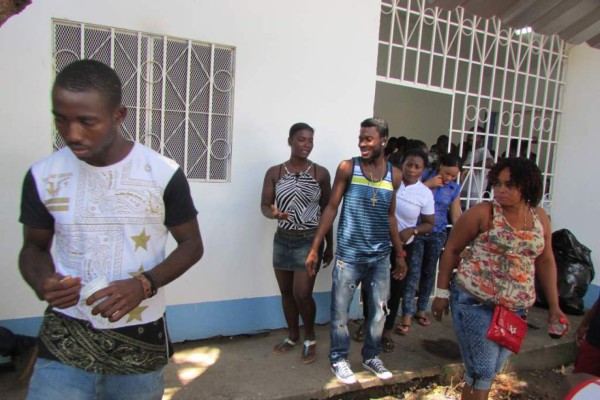 Capturan a dos 'coyotes' con inmigrantes que iban a EEUU