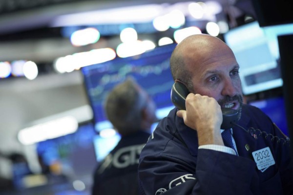 Wall Street cierra en rojo por temores de recesión