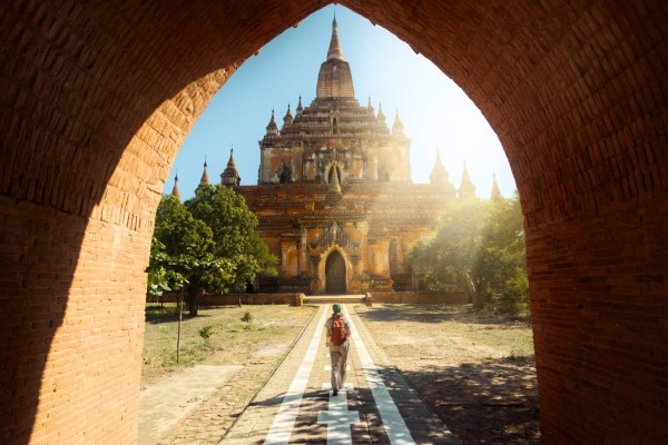 Bagan, Myanmar: La tierra dorada escondida en un verde paisaje