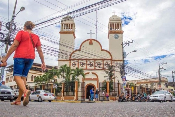 La Ceiba festeja 144 años sumida en su peor crisis