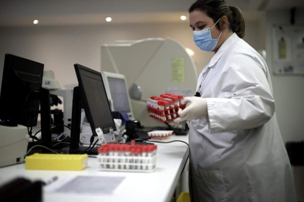 Francia investiga si la nicotina es capaz de frenar el coronavirus