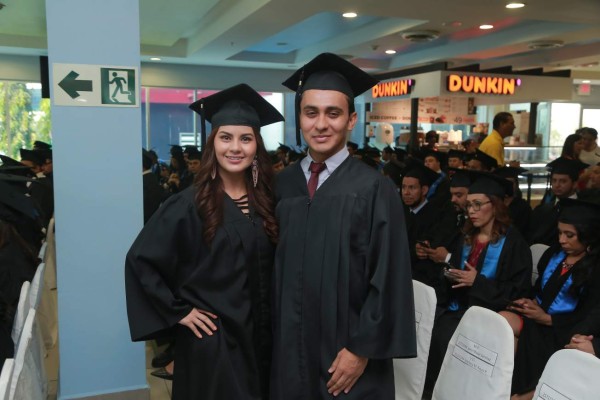 Alegría por graduaciones de Unitec y Ceutec