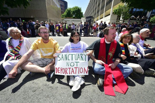 Golpe a Trump en sus políticas contra santuarios