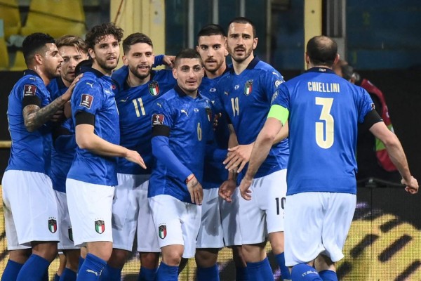 Italia cumple ante Irlanda del Norte y allana su camino al Mundial 2022