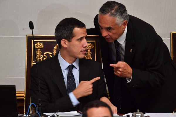 Guaidó designa representante diplomático en Honduras