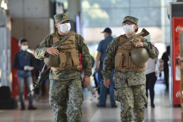 Chile registra primera muerte por coronavirus entre 537 casos confirmados